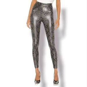 7 For All Mankind Black Snakeskin Leggings - New